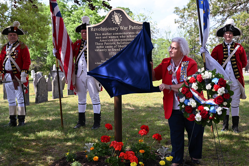 Unveiling of the 250th marker